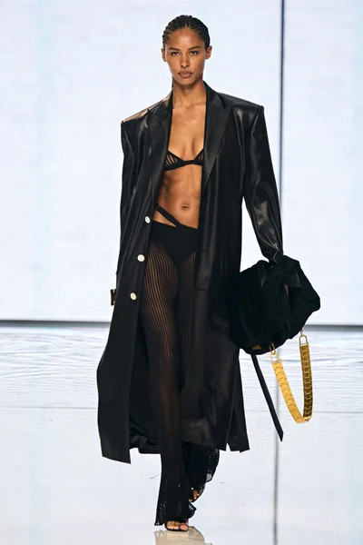 Look 45